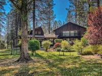 River Retreat+ Indoor Pool & Hot Tub on 3.5 Acres Hotels in Trinity County