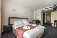 Okhotnik Hotel - วิวภูเขา