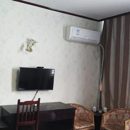 Haiyan Junyue Hotel