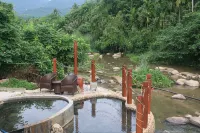 Qixian Yaochi Hot Spring Resort - Hot Tub