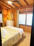 The Cozy Cabin on Lake Martin - Hytter