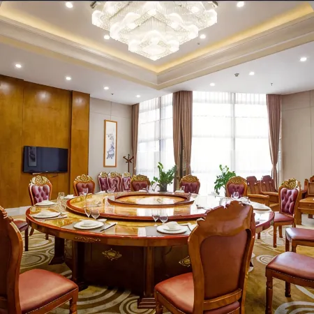 Ding Sheng Yun Tian Hotel