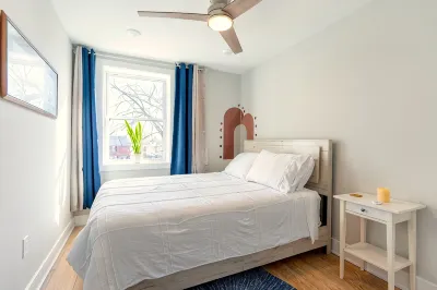 2-bedroom townhome in charming Philadelphia with WiFi, AC Hotels near Cliveden