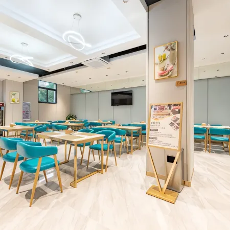Run Hotel (Yancheng Baolong Square Luming Road)