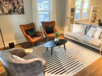 Modern Comfort in a Bright Nampa Retreat - 2 ดาว