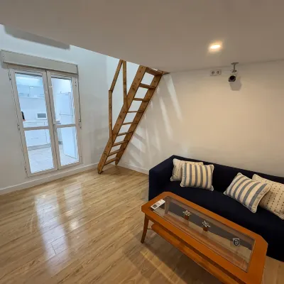 Cozy apartment, very well connected ピティス周辺のホテル