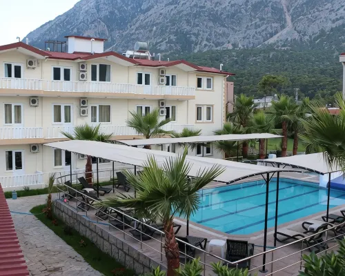 Hotel Gold Stone 케메르 호텔