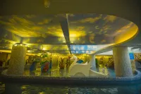 Zhangjiajie World Water Four Seasons International Hotel - Pool