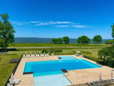 Howard Johnson Chascomus ブエノスアイレスのホテル