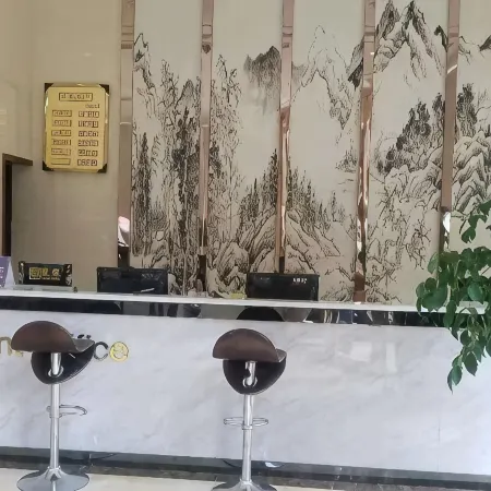 Yuqing Tianhu Mingcheng Hotel