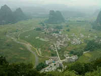 Yingfeng Xiaozhan Hotel