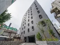 Anyang Everden Hotel Hotel dekat Kuil Surisa