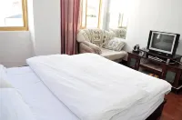 Dali Yiyun Hotel
