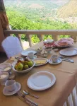Grand House hotel & zipline - breakfast