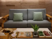 旅人驛站藏書館Book Haus 四維夜市附近的飯店