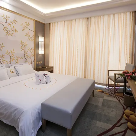 Royal Garden Hotel