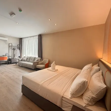 I-FLY HOTEL