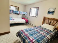 Delightful 3-bedroom house with AC in Usk Hotele w: Pend Oreille County