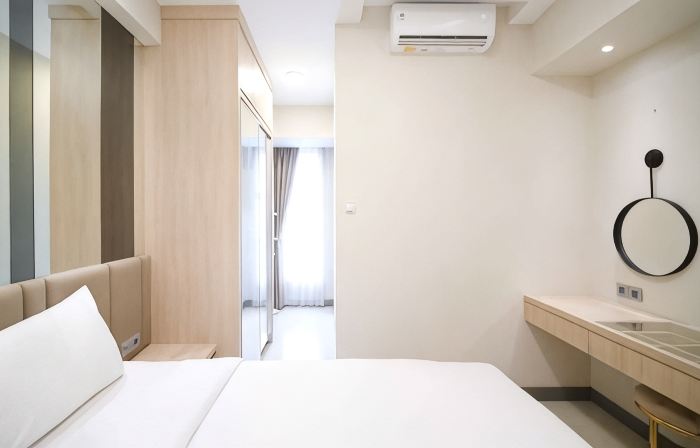 Best Price and Comfortable Living 2Br at Anderson Supermall Mansion Apartment by Travelio