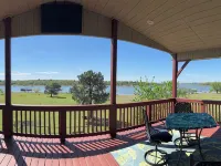 Waterfront Lake Home at Duchess Creek Estates with boat dock on Lake Eufaula, OK Hotels in McIntosh County