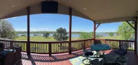 Waterfront Lake Home at Duchess Creek Estates with boat dock on Lake Eufaula, OK - Homestays