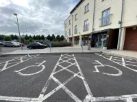 Belmore Court & Motel - parking