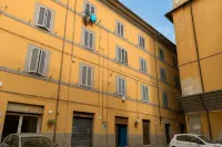 Sofiva tourist accommodation in the heart of the historic center of Civitavecchia - 2-Star