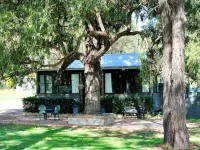 Ironbark Cabin, Lovedale Hunter Valley Hotels in Nulkaba