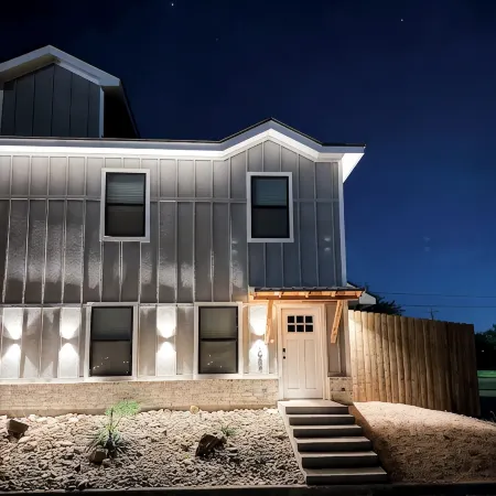 Lovely 3-bedroom house with AC in San Angelo: River's West Texas Escape