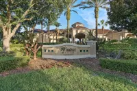 Relaxing Condo 5min From Disney with Free Waterpark - Balcony