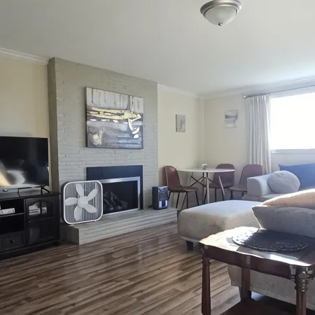 Charming 1-bedroom apartment in delightful Tacoma with WiFi