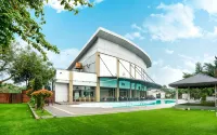 Sapadia Villa Club House Sunggal - Homestays