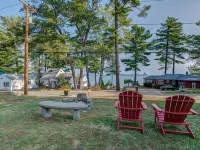 SUPERB VIEW BIG  SEBAGO LAKE WESTERN SIDE OF LAKE Hotels in Standish