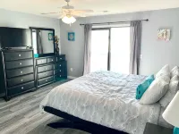 2 Large Bedrooms, Double Oceanfront Balcony, Full size kitchen, Pool! - 2-Sterne