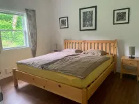 Blue Lodge with cozy winter garden and direct lake access - 2-stjärniga