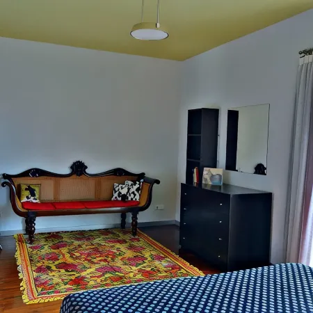 House T2 with excellent views, located in the historical center of Funchal.