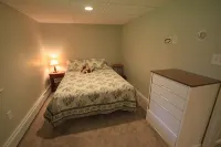 Quaint Stowe Vermont Cabin - شرفة