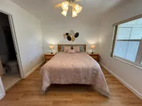 Stylish budget friendly retreat! - 빌라