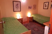 Ski Chalet Cervinia Martino Ski-in-Ski-Out 8p Apartment Sunny Spacious Wifi