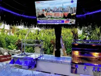 TikiBar with TV &Stereo, PrivateSpa, Heated Pool, Hammock,SUP’s, Kayaks,Bikes,FP