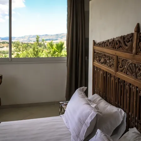 Villa Mozaic ...... wonderful setting with panoramic views, pool 16mX3