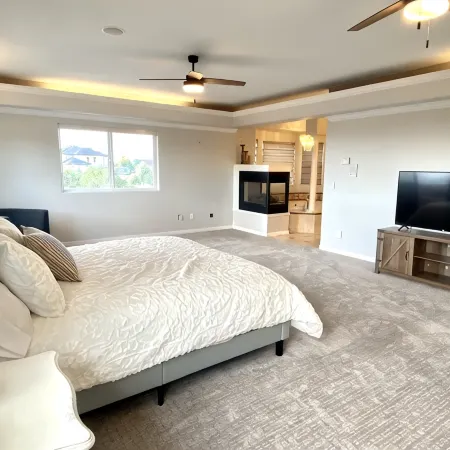 Gorgeous 8-Bedroom Mansion with Private Pool in Cedar City