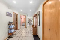 Golf Course View Condo • Quick Walk to Downtown Leavenworth & Resort Pools! - Boutique