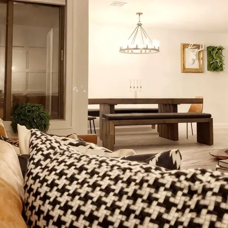 Luxe 10 guest Cabin/Skiing/Pools/Tennis/Gym/Hiking