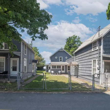 Sylvan Beach Cottage in the heart of Sylvan Beach NY