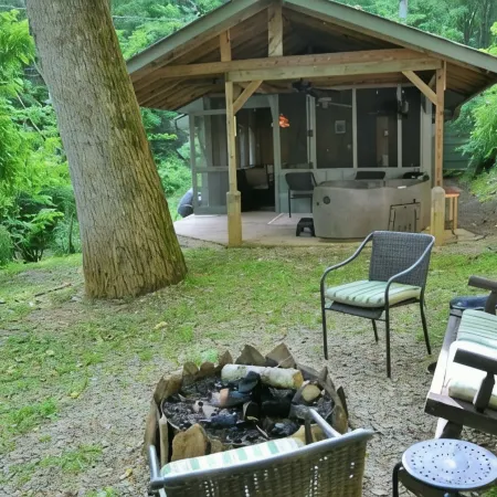 Hot Tub, Nature Lover's Digital Disconnect! 10mins to NOC & Tsali (dog friendly)