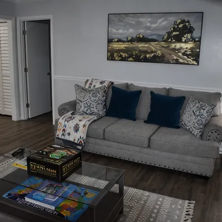 Charming 3-bedroom townhome in welcoming High Point near HPU University