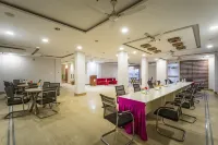 Tripli Hotels Shivaay - พร้อมอาหารเช้า