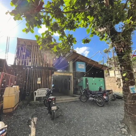 Big Paul Hostel