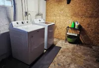 Cozy Home in Beautiful Berea: near Airport, IX Center, Parks, & Campus